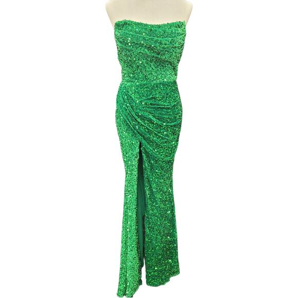 NWT Shamrock Green Strapless Sequin Evening Gown with Corset Back on Velvet - Picture 1 of 13